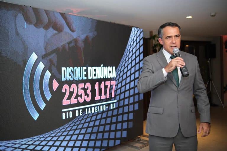 Disque Denúncia completa 27 anos com comemoração no Hotel Fairmont, em Copacabana