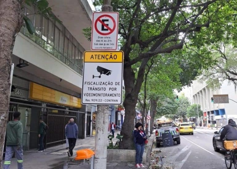 Fiscalização de trânsito por videomonitoramento começa segunda-feira em Copacabana