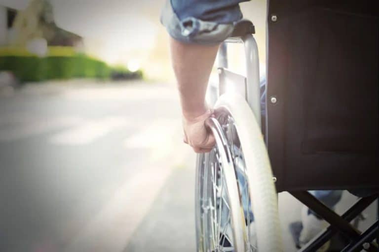 Projeto de Lei municipal obriga motoristas de aplicativo a conceder gratuidade a cadeirantes