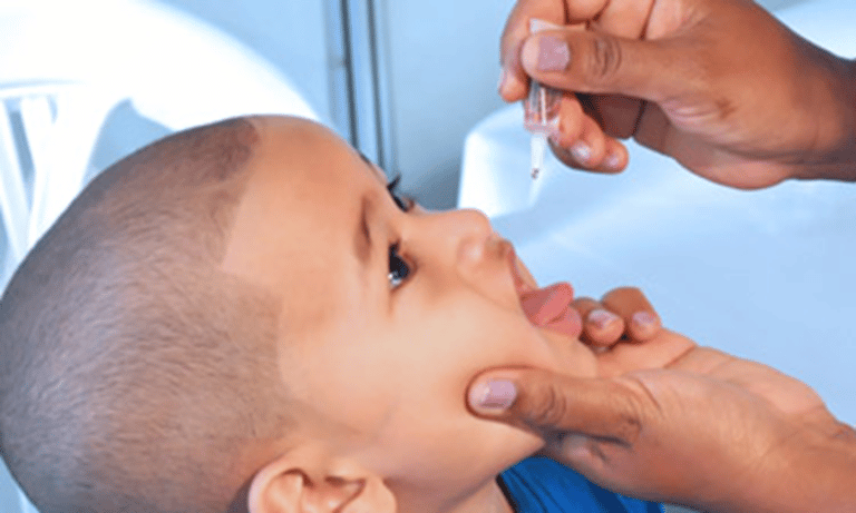 Cobertura vacinal contra a Poliomielite caiu em mais de 25% entre 2017 e 2020 na cidade do Rio, aponta Instituto Rio21