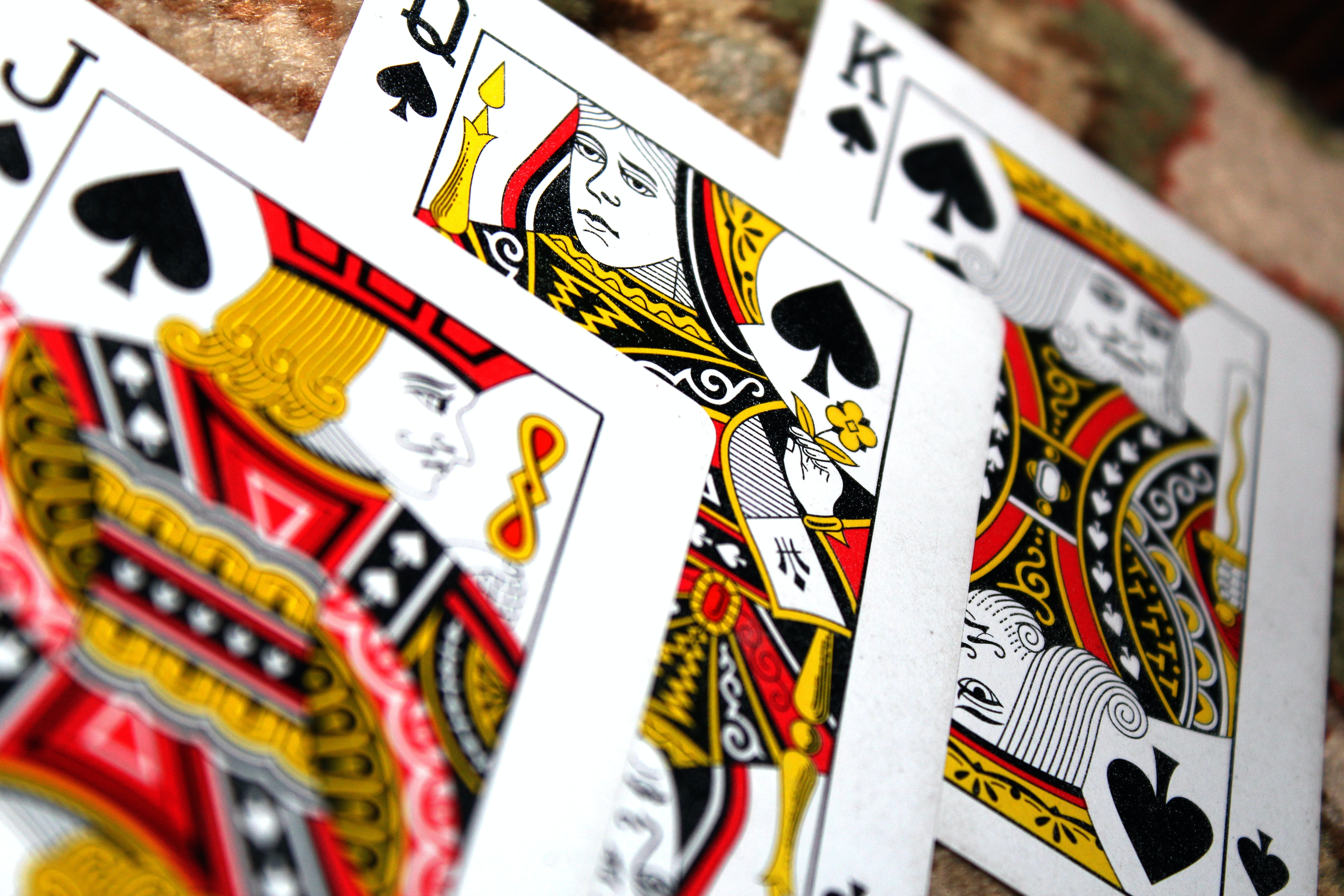 Os jogos de cartas mais populares   - Revista online de  poker