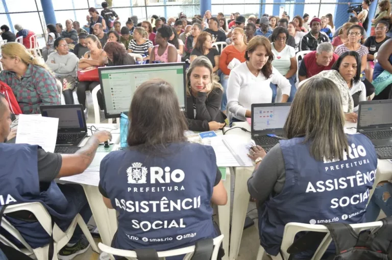 Rio abre 15 polos emergenciais de atendimento para o CadÚnico