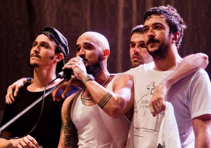 Danilo, Rodrigo, Vitor e Nícolas em show do Forfun na Fundição Progresso em dezembro de 2015