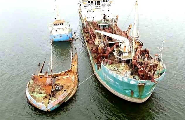 Roberto Anderson: Solução para o entulho naval na Baía de Guanabara
