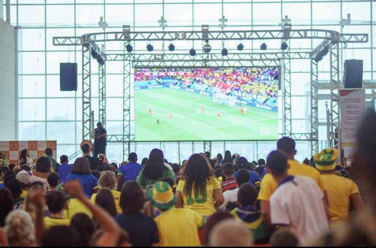 Copa do Mundo: shoppings preparam telões para cariocas assistirem aos jogos