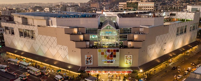 Madureira Shopping promove sessão de cinema solidária