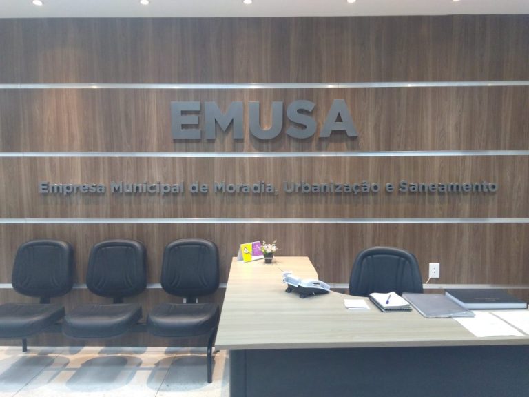 Emusa, Niterói, nomeia mais de 300 funcionários em ano eleitoral e oculta folha de pagamento