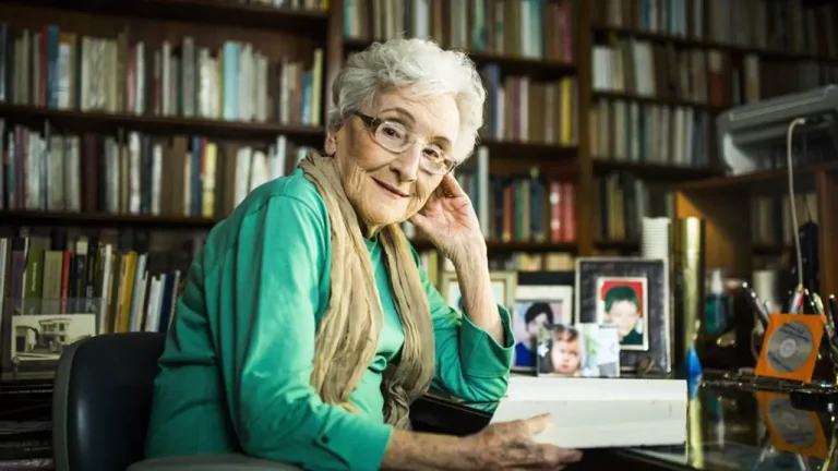 Morre a escritora Cleonice Berardinelli, aos 106 anos, no Rio