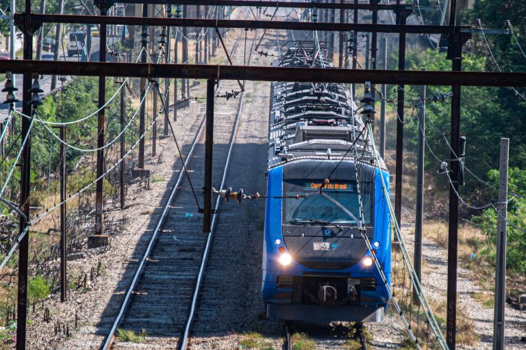 Tiroteio na zona Norte do Rio interrompe circulação de trens e fecha cinco estações