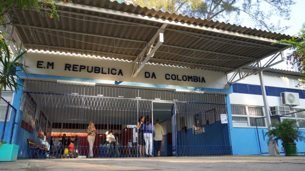 Prefeitura Reinaugura Escola Municipal República Da Colômbia, Na Barra ...