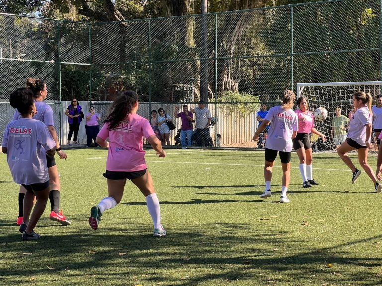 Sesc RJ abre inscrições para aulas de futebol feminino em unidades